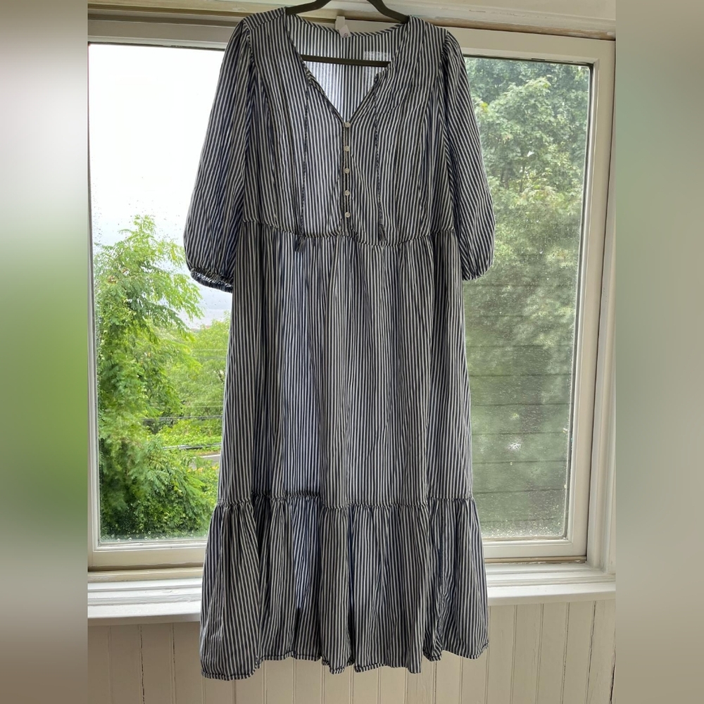 Old navy striped 2x maxi dress